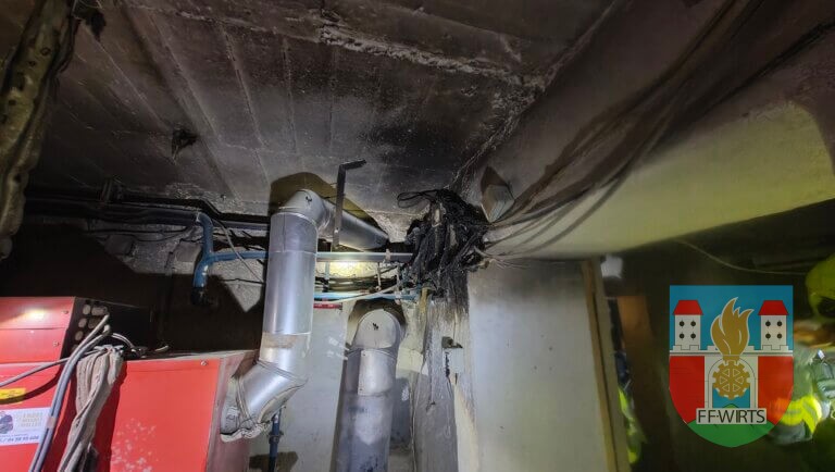 Kabelbrand in Keller in Kreilhof